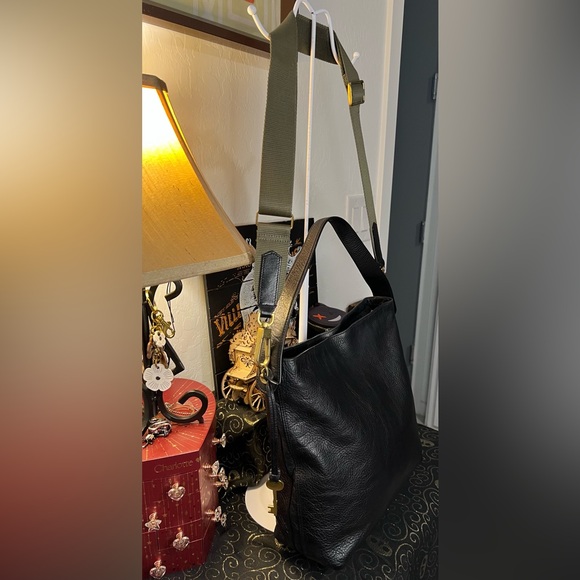 Fossil Black Pebble Leather Crossbody Hobo Shoulder bag w Guitar & Handle Strap - Picture 5 of 13